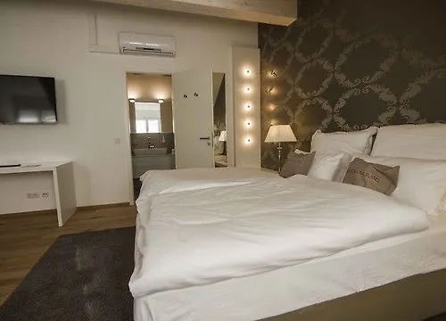 Helvetia Suites Düsseldorf Apart Otel