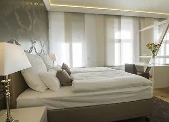 Helvetia Suites Düsseldorf Apart Otel